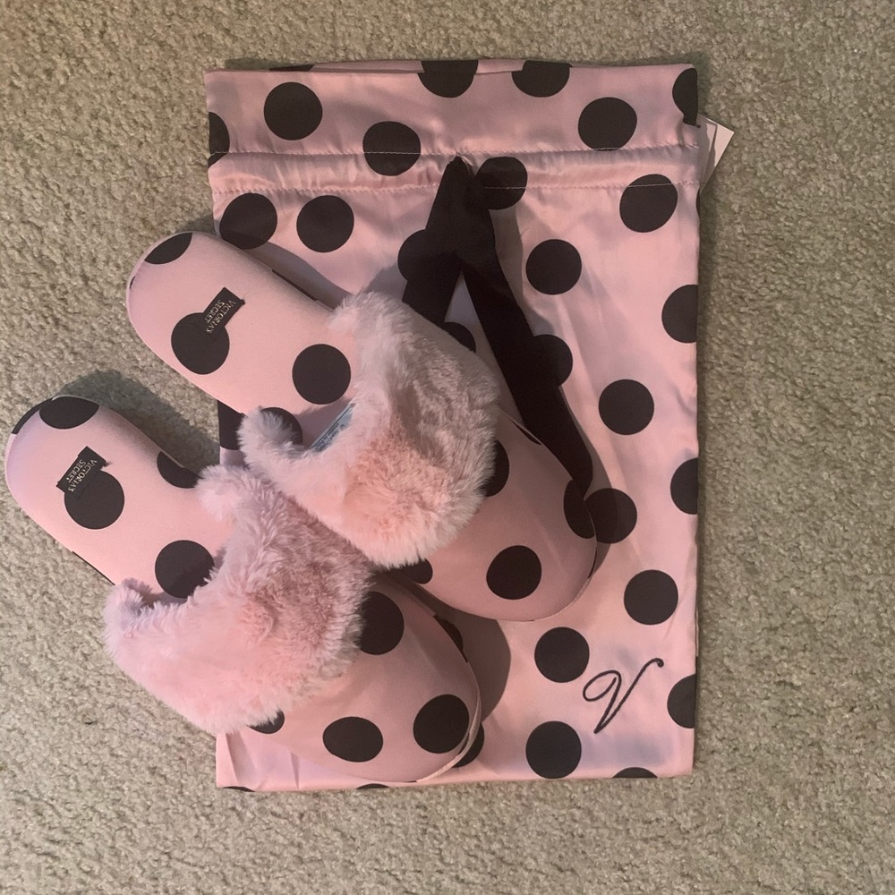 Victoria Secret Slippers. Dust bag included.